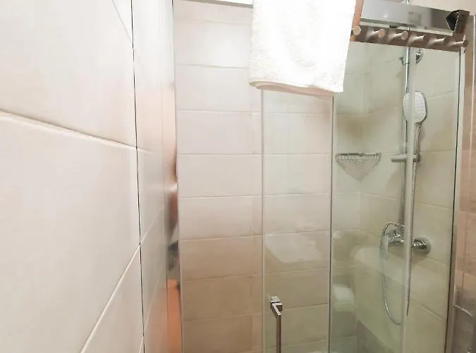 Colosseum View * بولا