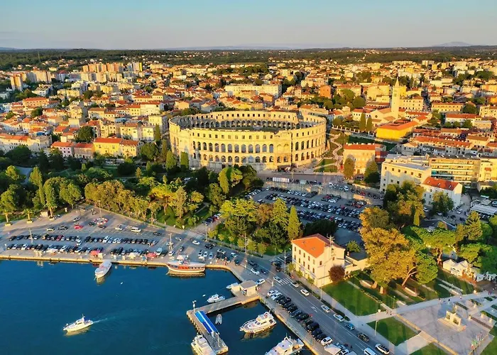 شقة Colosseum View بولا