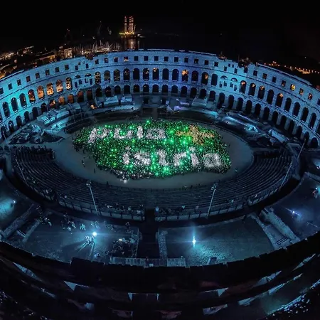 Colosseum View * Pula