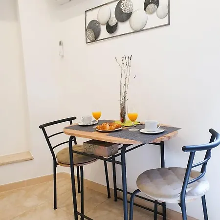 Colosseum View Apartment Pula